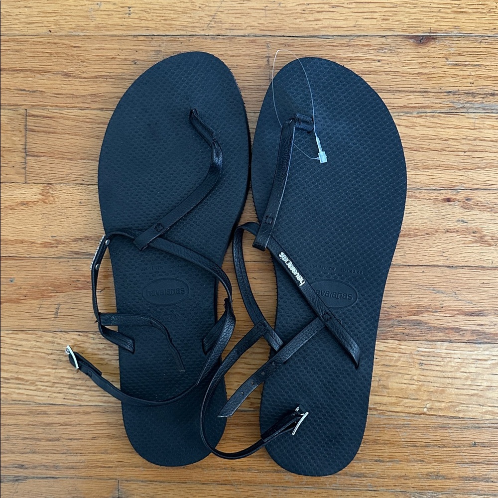 Havaianas Black Strappy Sandals